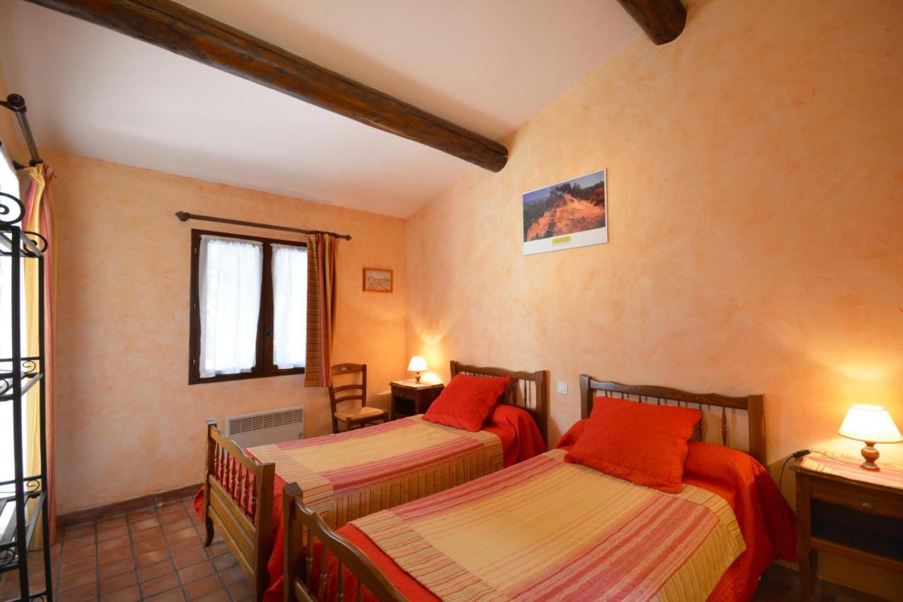 Chambre D'Hotes Au Vieux Chene Grillon Luaran gambar