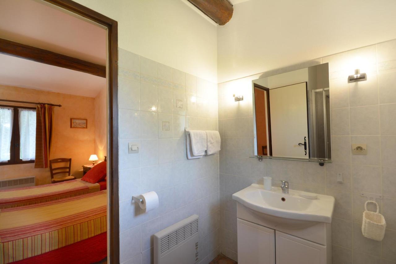 Chambre D'Hotes Au Vieux Chene Grillon Luaran gambar